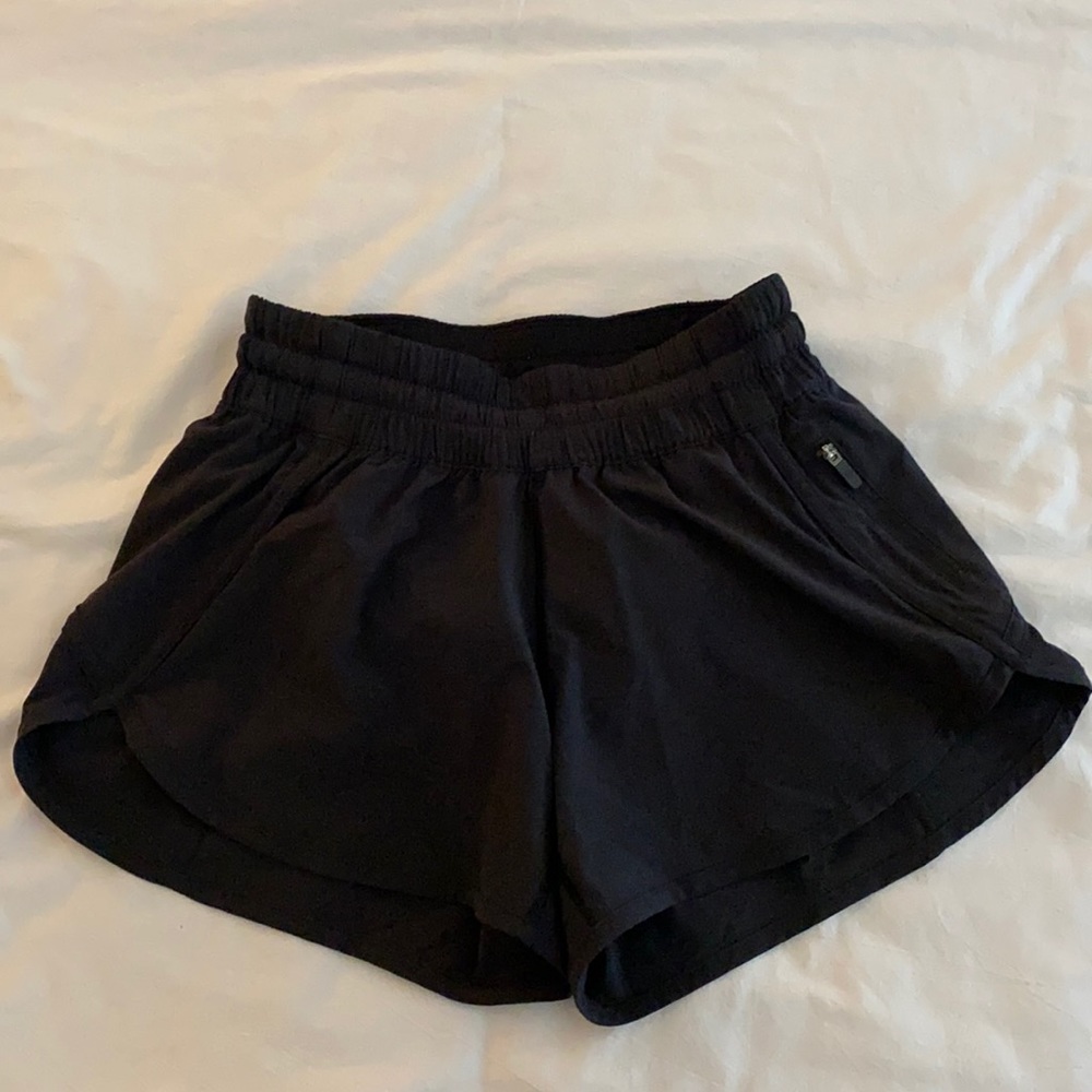 Lululemon tracker shorts